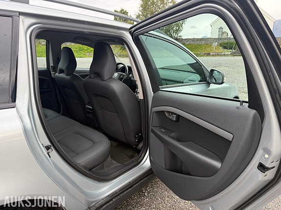 Volvo V70 29 of 30
