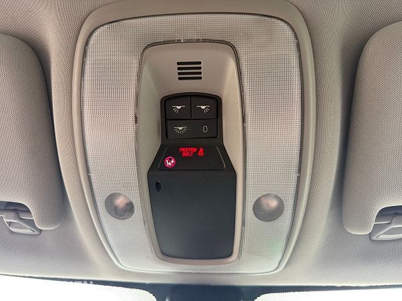 Volvo V70 24 of 30