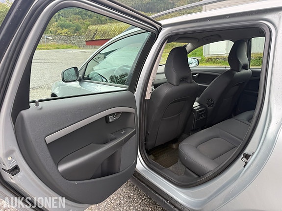 Volvo V70 27 of 30