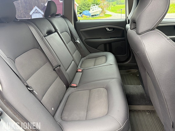 Volvo V70 30 of 30
