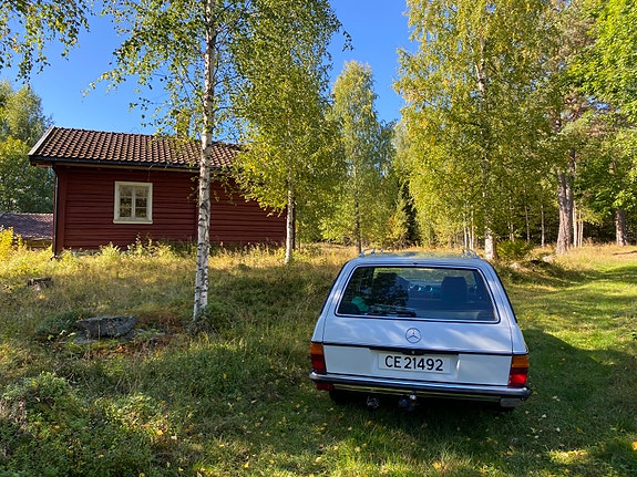 Mercedes-Benz 200 12 of 30