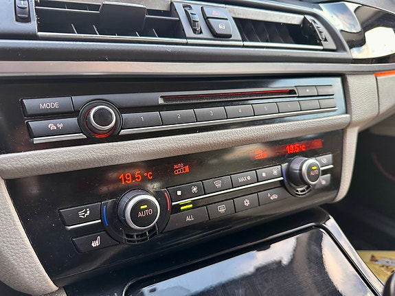 BMW 520d 9 of 16