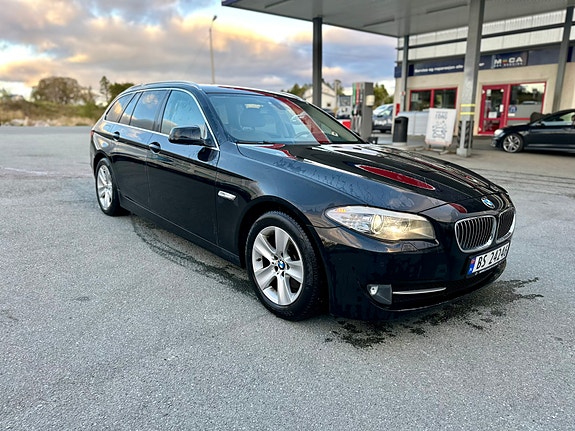 BMW 520d 2 of 16