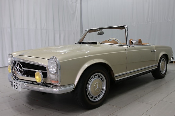 Mercedes-Benz SL 6 of 30
