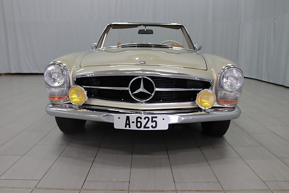 Mercedes-Benz SL 30 of 30