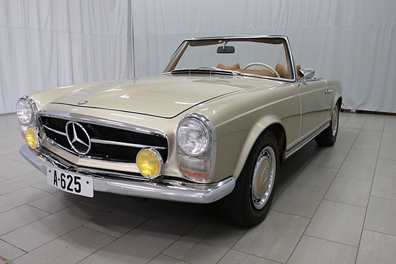 Mercedes-Benz SL 11 of 30