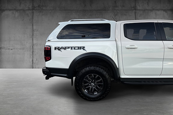 Ford Ranger Raptor 12 of 30