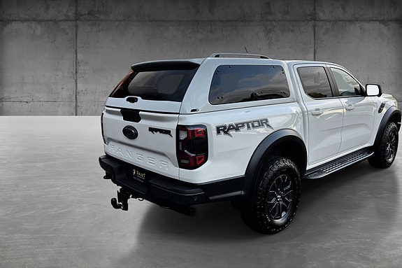 Ford Ranger Raptor 14 of 30