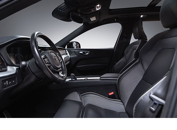Volvo XC60 23 of 30
