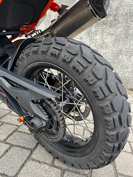 KTM 890 Adventure R 12 of 29