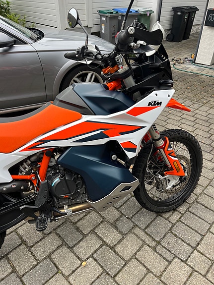 KTM 890 Adventure R 4 of 29