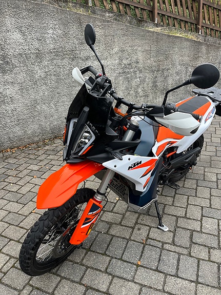 KTM 890 Adventure R 2 of 29