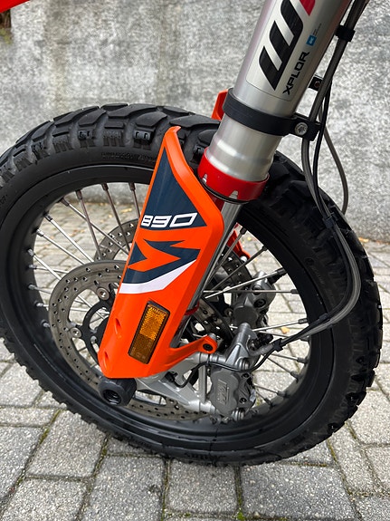 KTM 890 Adventure R 14 of 29