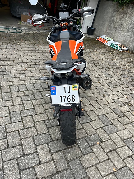 KTM 890 Adventure R 6 of 29