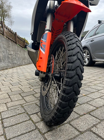KTM 890 Adventure R 9 of 29