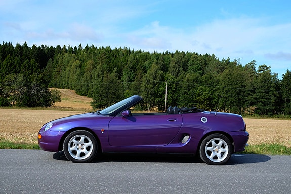 MG F 10 of 23