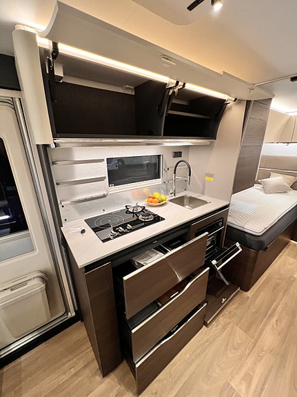 Adria ALPINA 583 UL 25 of 30