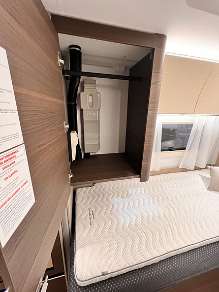 Adria ALPINA 583 UL 27 of 30