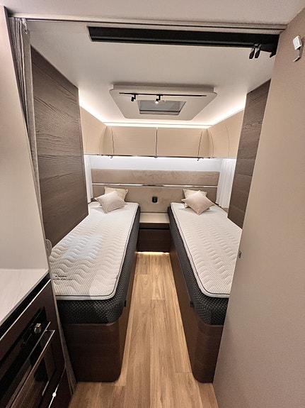 Adria ALPINA 583 UL 26 of 30