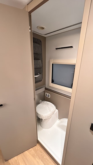 Adria ALPINA 583 UL 30 of 30