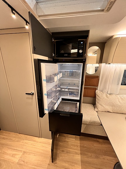 Adria ALPINA 583 UL 23 of 30