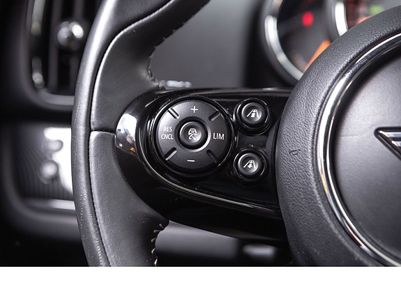MINI Countryman Cooper SE 12 of 30