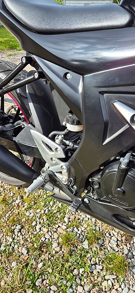 Suzuki GSX-R 125 3 of 8