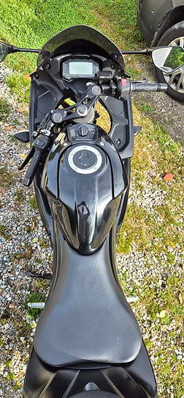 Suzuki GSX-R 125 5 of 8