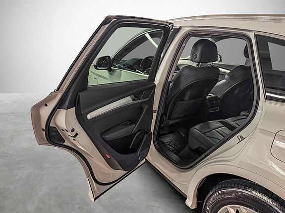 Audi Q5 18 of 27