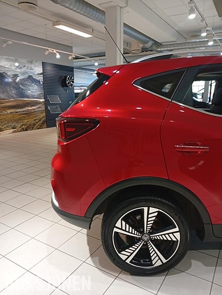 MG ZS EV 5 of 16