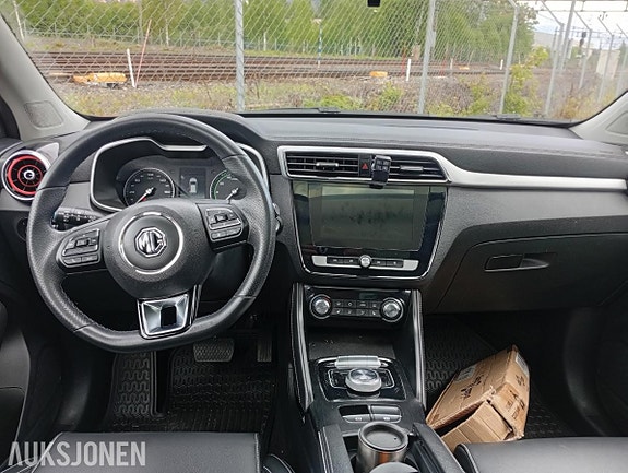MG ZS EV 12 of 16