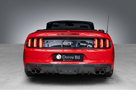 Ford Mustang 16 of 30