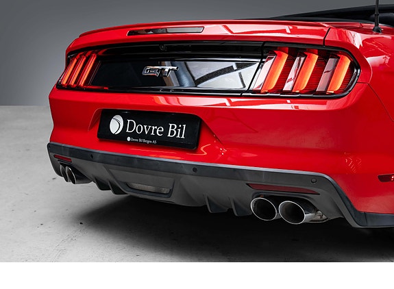 Ford Mustang 14 of 30