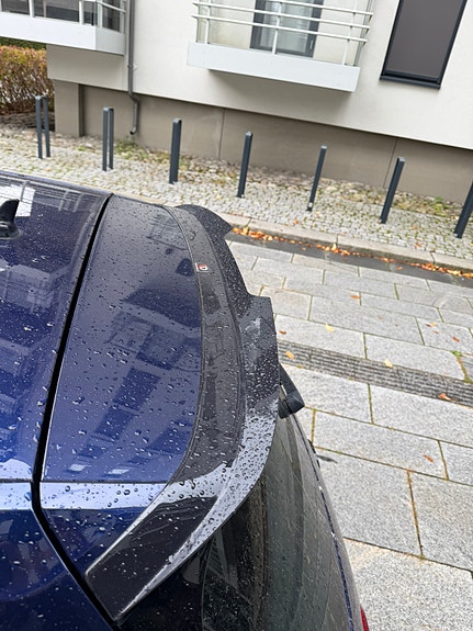 Volkswagen e-Golf VII 4 of 8