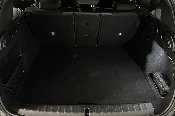 BMW iX1 18 of 18