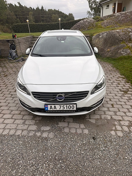 Volvo V60 8 of 13