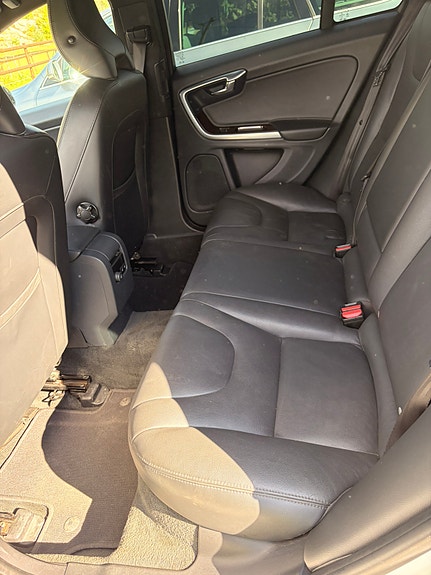 Volvo V60 3 of 13