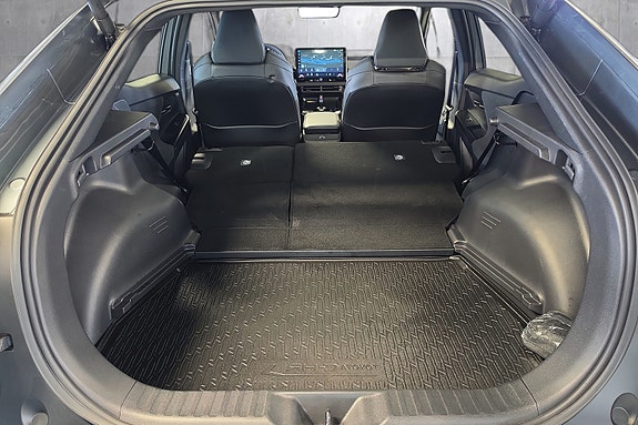 Toyota C-HR 25 of 27
