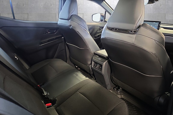 Toyota C-HR 17 of 27