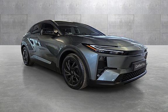Toyota C-HR 8 of 27