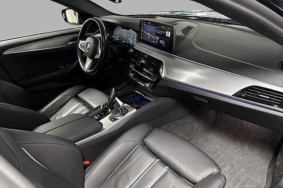 BMW 545e 12 of 13