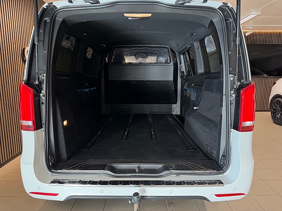Mercedes-Benz V300 d 20 of 21
