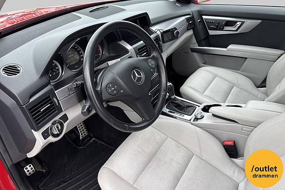 Mercedes-Benz GLK220 13 of 22
