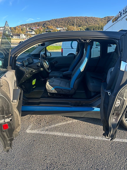 BMW i3 7 of 12