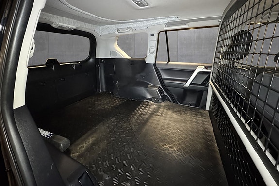 Toyota Land Cruiser 21 of 23