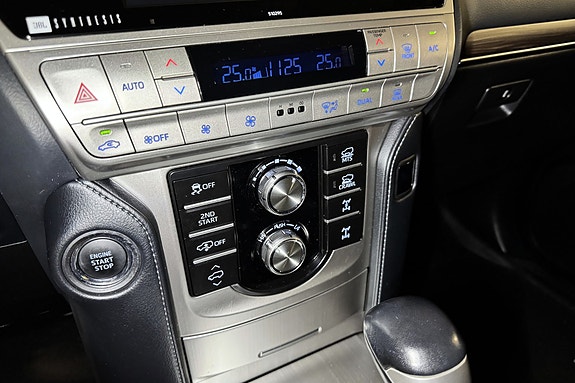Toyota Land Cruiser 17 of 23