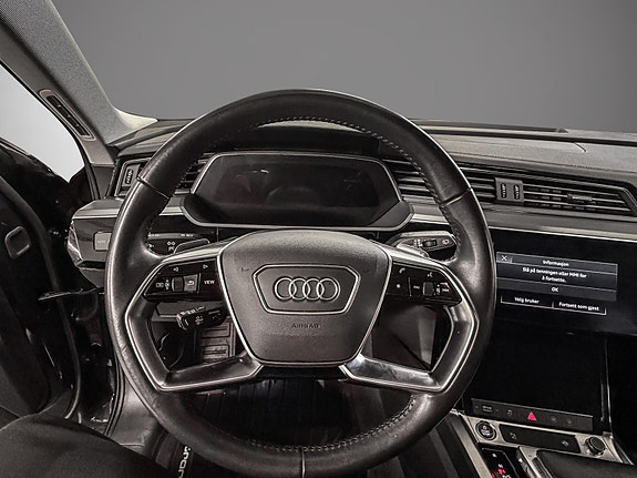 Audi e-tron 13 of 26