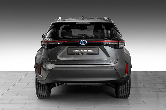 Toyota Yaris Cross 8 of 23