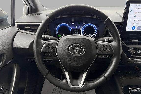Toyota Corolla 19 of 26