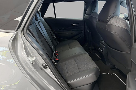 Toyota Corolla 15 of 26